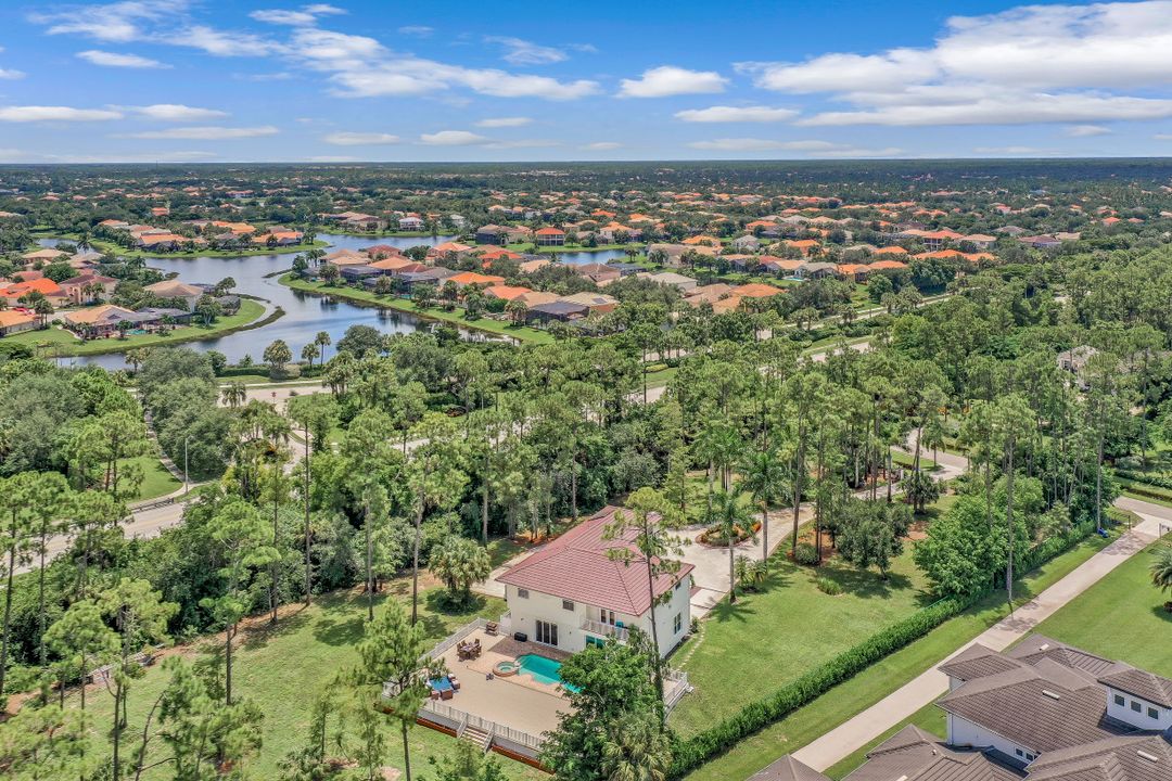 5645 Spanish Oaks Ln, Naples, FL 34119