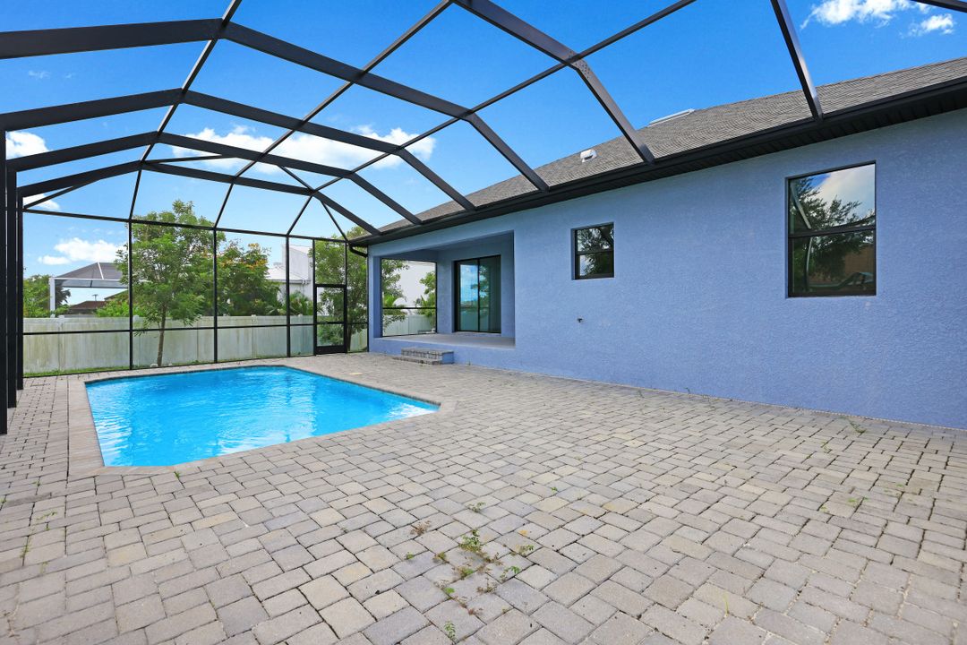 1011 NW 16th Pl, Cape Coral, FL 33993