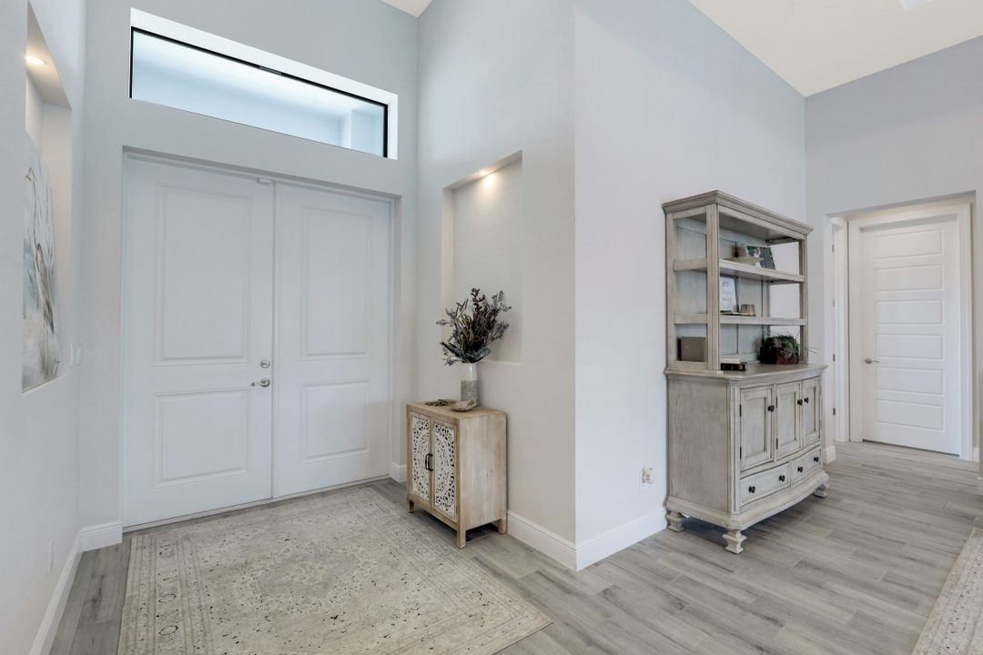 342 SW 28th Ave, Cape Coral, FL 33991