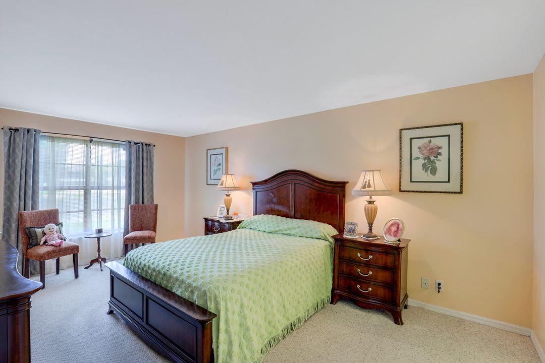 400 Misty Pines Cir #101, Naples, FL 34105