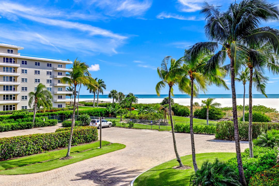 260 Seaview Ct #205, Marco Island, FL 34145