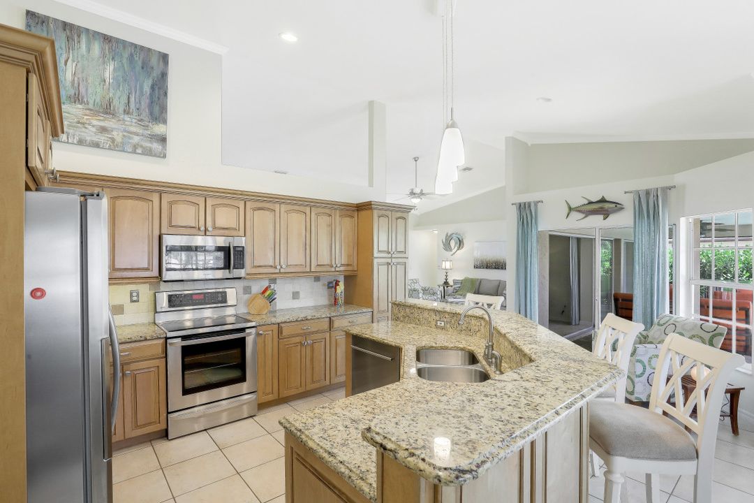 171 Shorecrest Ct, Marco Island, FL 34145