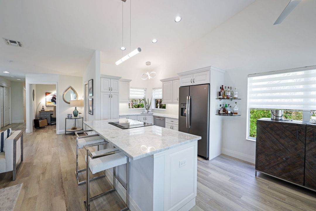 24820 Lakemont Cove Ln #201, Bonita Springs, FL 34134