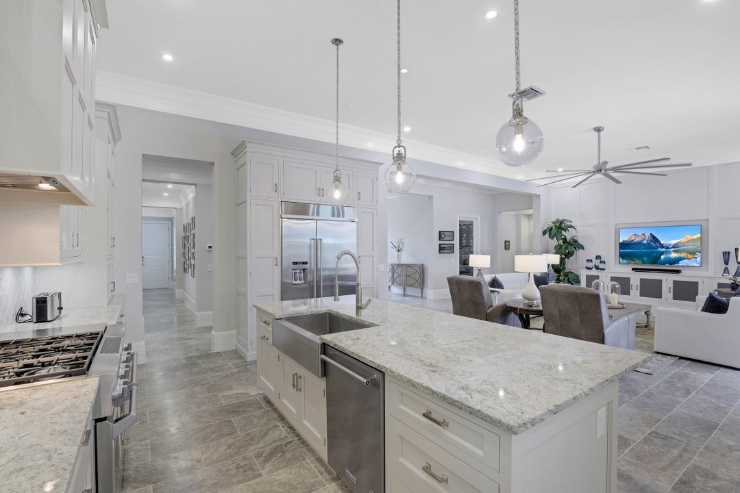 3243 Tavolara Ln, Naples, FL 34114