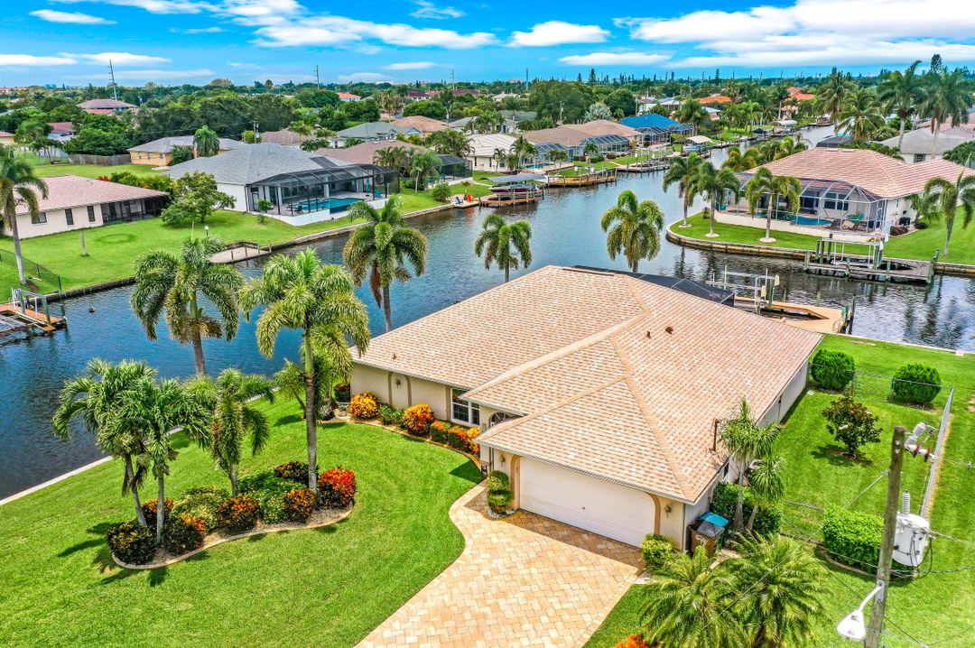202 SW 37th Terrace, Cape Coral, FL 33914