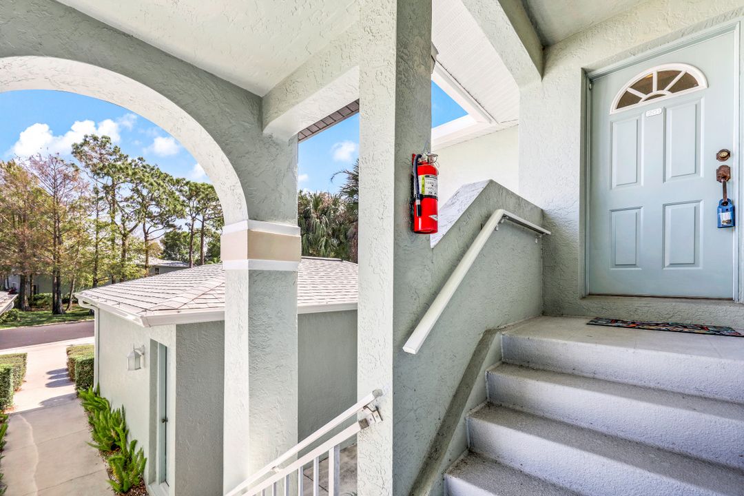 810 New Waterford Dr #201, Naples, FL 34104