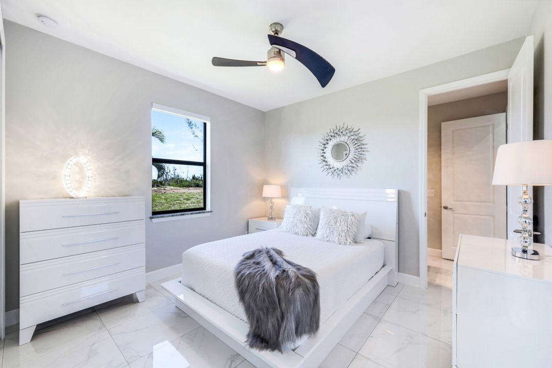 1833 SW 11th Terrace, Cape Coral, FL 33991