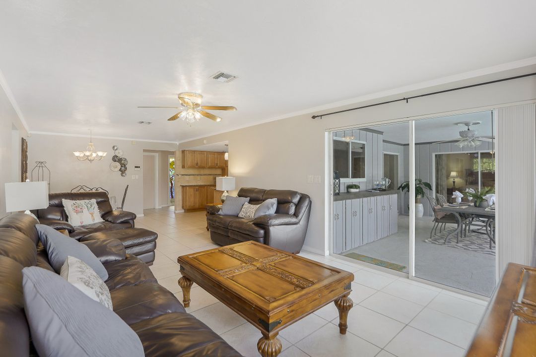 2929 SE 20th Ave, Cape Coral, FL 33904