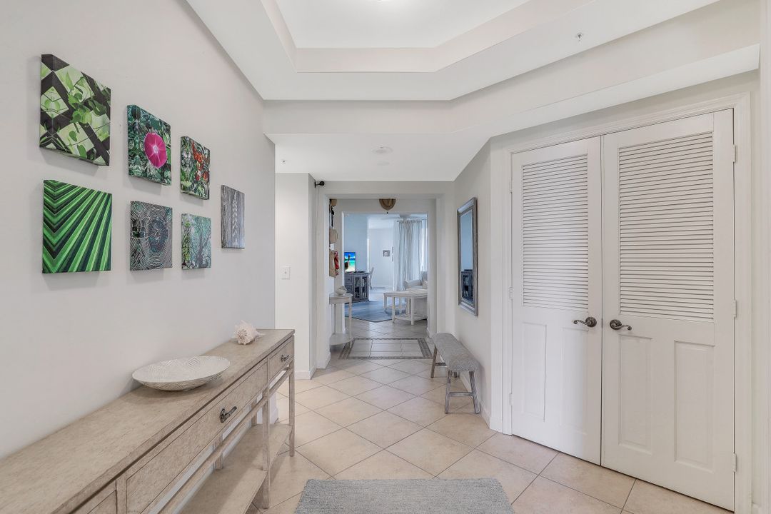 300 Dunes Blvd #Unit 305, Naples, FL 34110