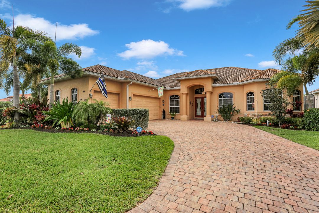 10256 Avonleigh Dr, Bonita Springs, FL 34135