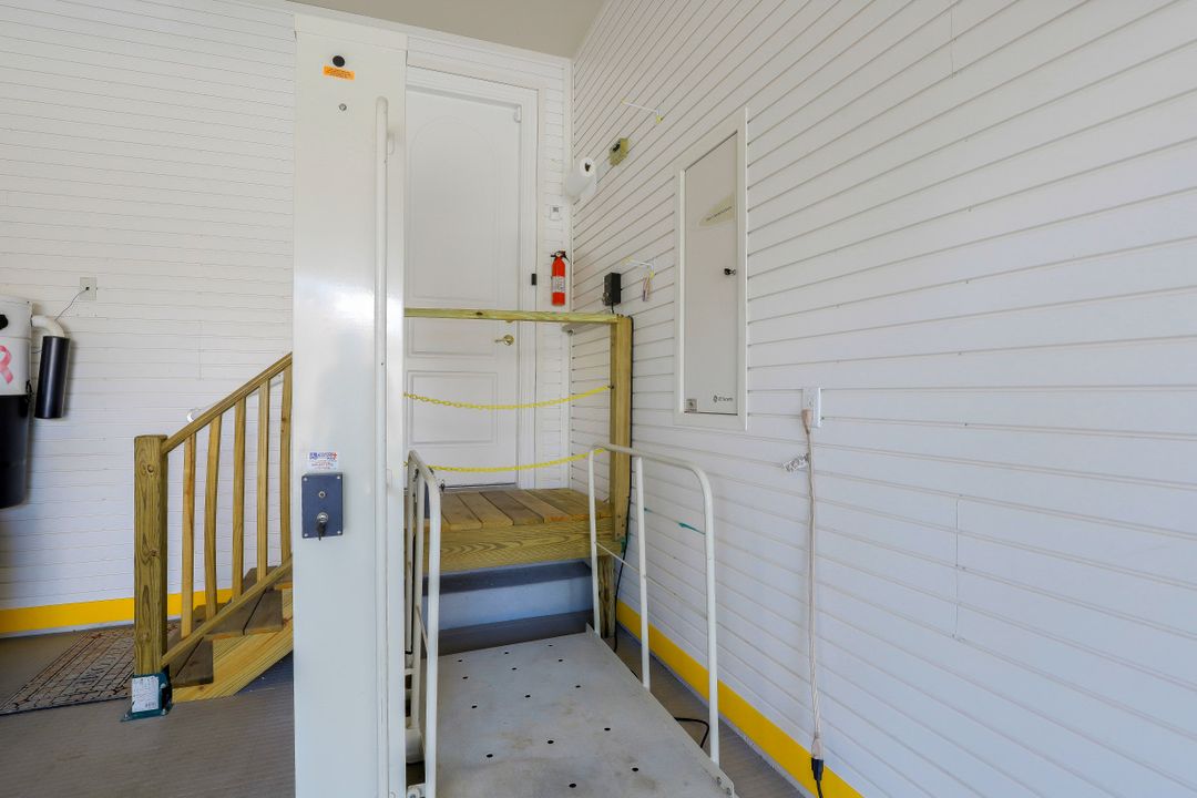 268 Edgewater Ct, Marco Island, FL 34145