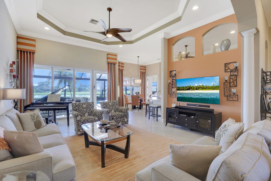 9661 Cobalt Cove Cir, Naples, FL 34120