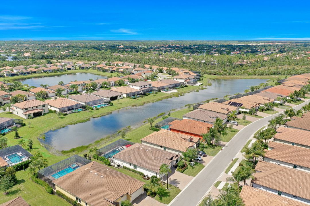 4580 Tamarind Way, Naples, FL 34119