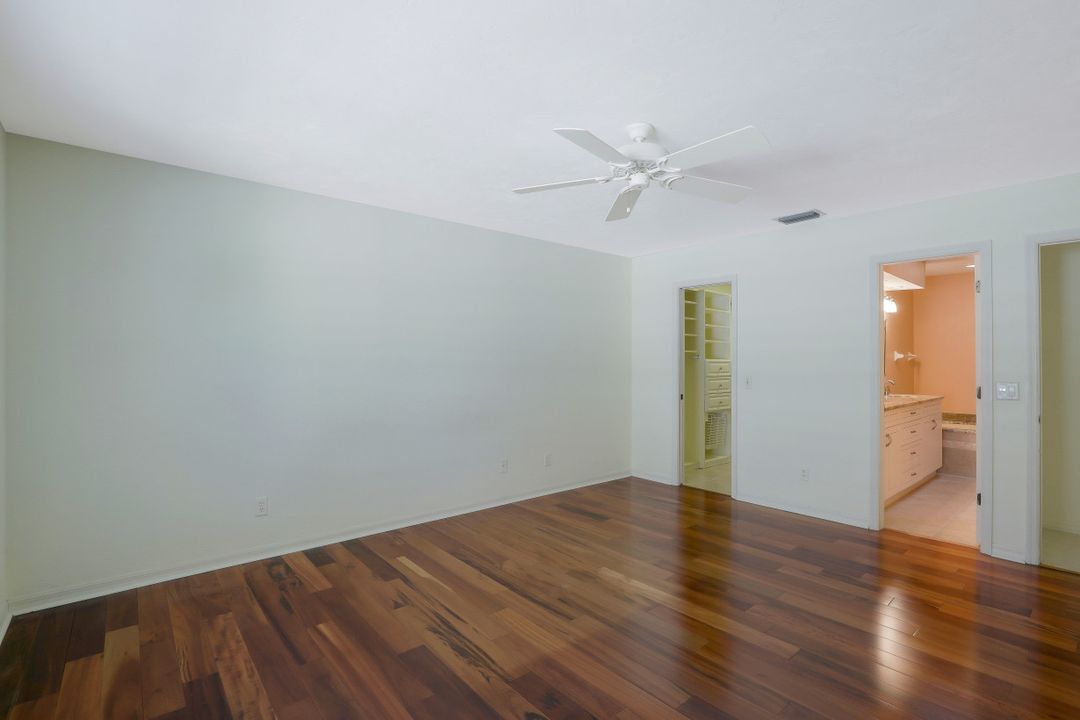 178 Cypress View Dr #C-34, Naples, FL 34113