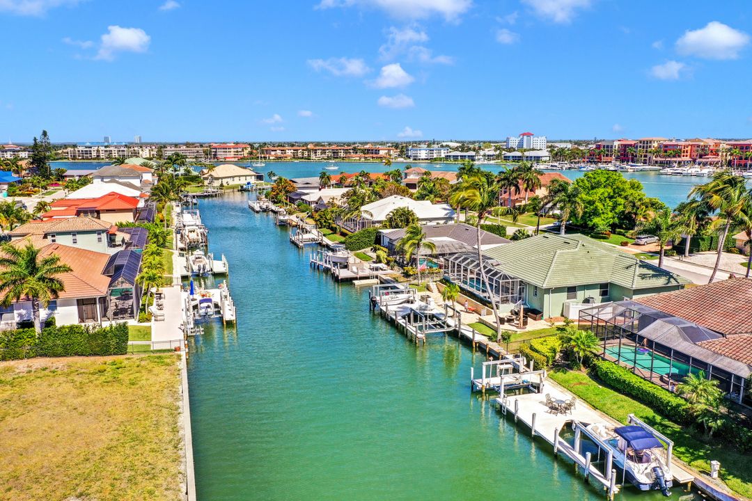 601 Crescent St, Marco Island, FL 34145