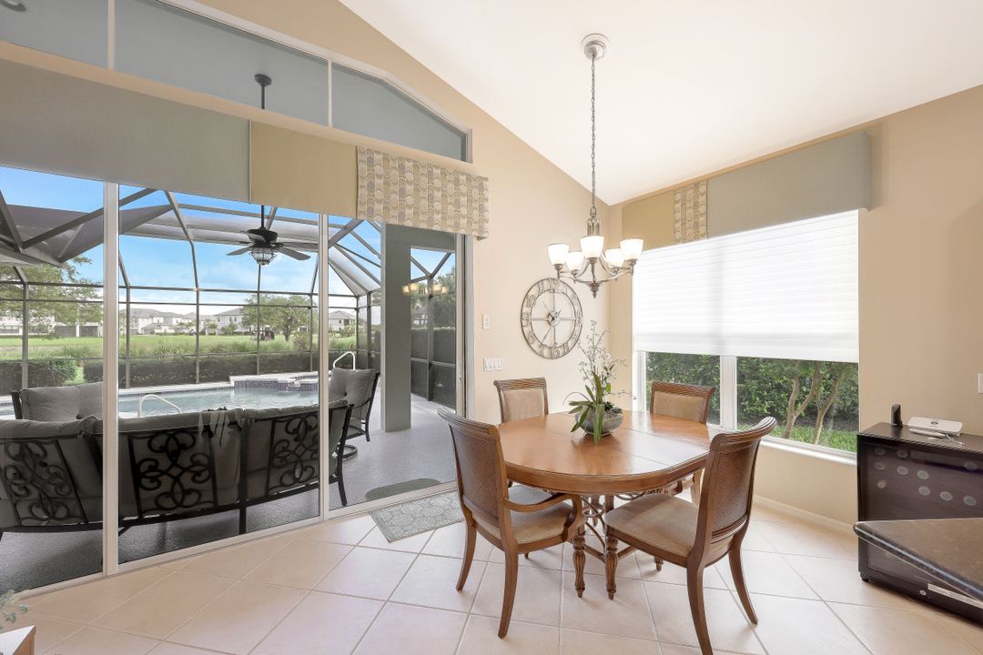 11857 Bramble Ct, Naples, FL 34120