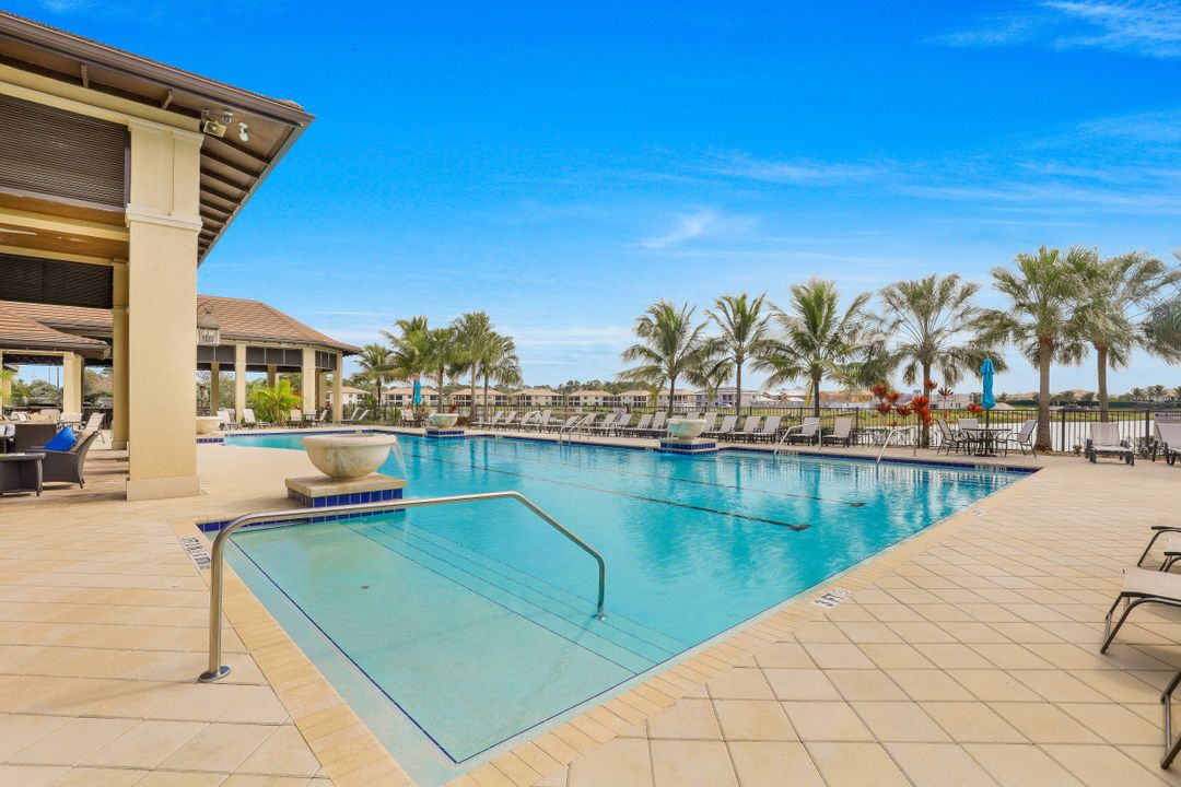 2336 Grenadine Way, Naples , FL 34120