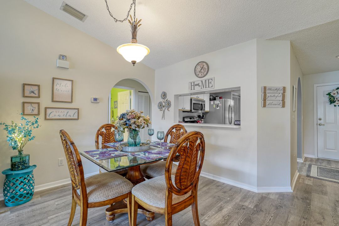 721 Mardel Dr  #606, Naples, FL 34104
