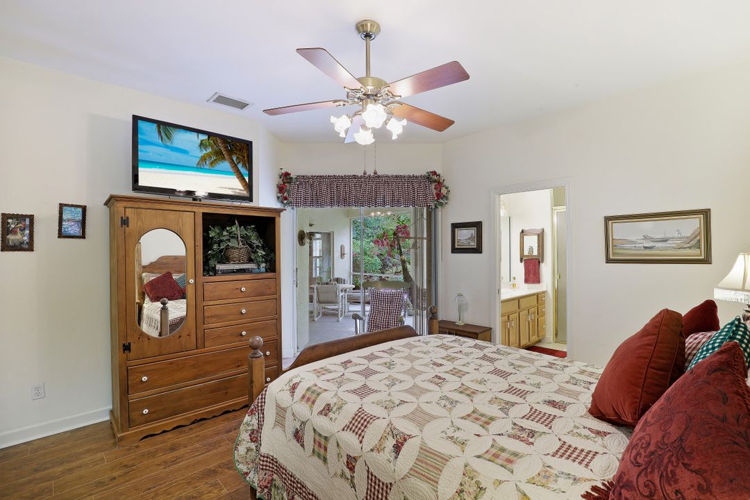 61 1st St, Bonita Springs, FL 34134