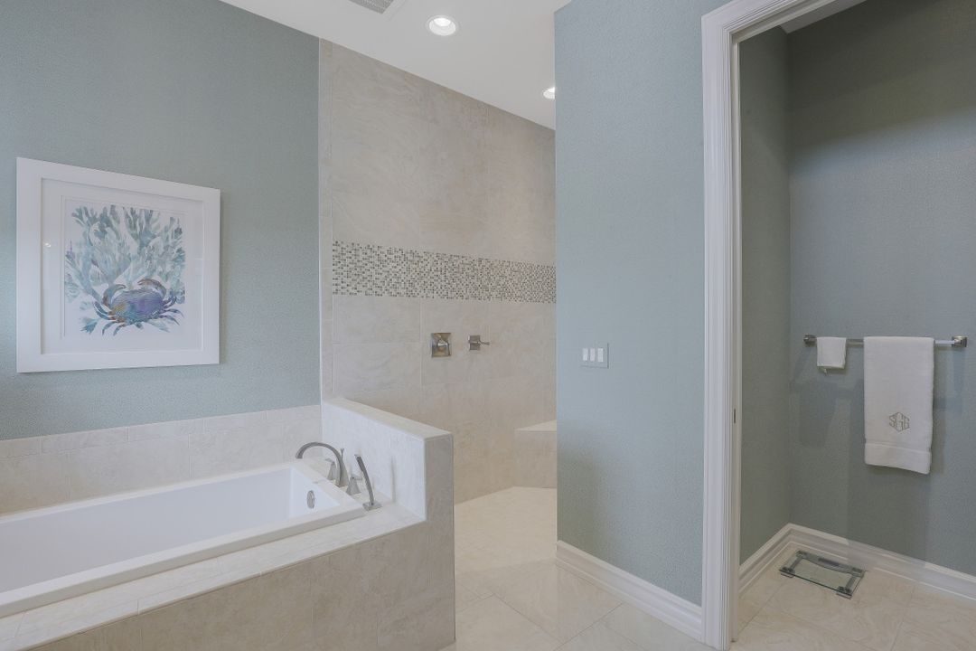 17490 Via Navona Way, Miromar Lakes, FL 33913