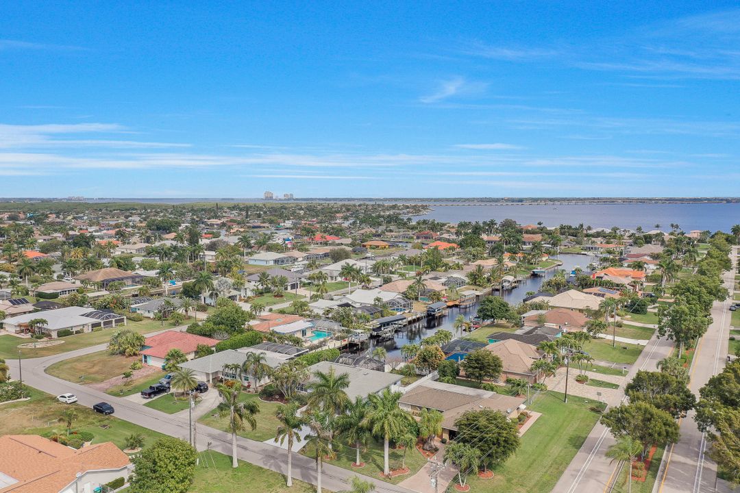 2929 SE 20th Ave, Cape Coral, FL 33904