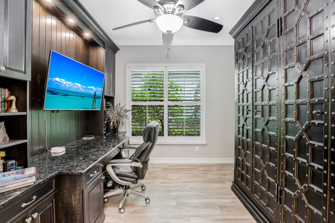 14713 Reserve Ln, Naples, FL 34109