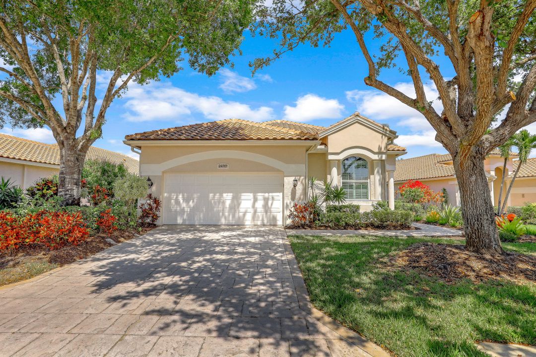 24717 Hollybrier Ln, Bonita Springs, FL 34134