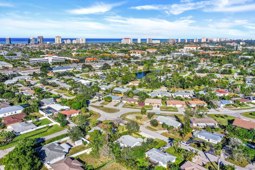 1120 S Alhambra Cir, Naples, FL 34103