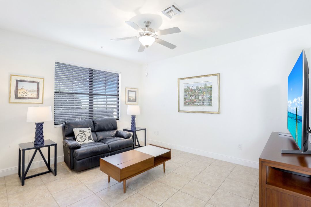 1419 Santiago Cir #1603, Naples, FL 34113