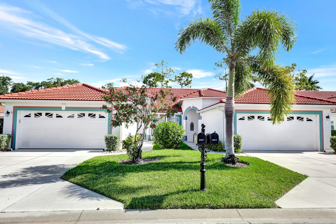 227 Melrose Pl, Naples, FL 34104