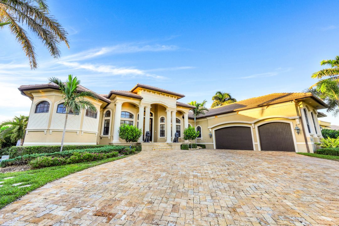 830 W Copeland Dr, Marco Island, FL 34145