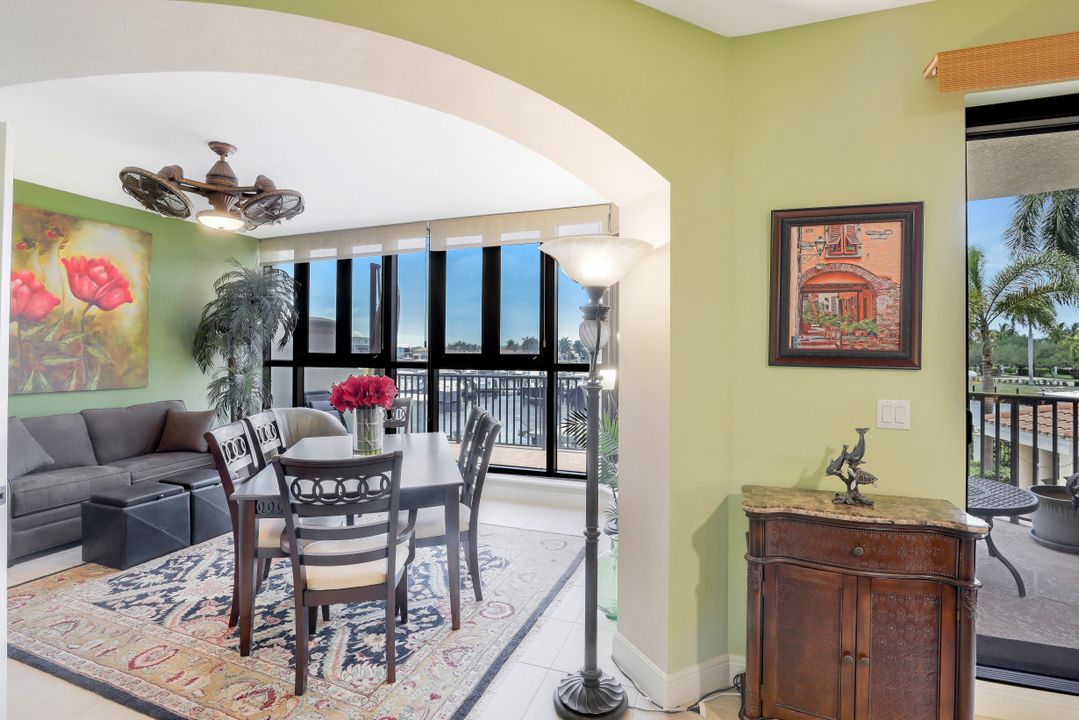 5706 Cape Harbour Dr #110, Cape Coral, FL 33914