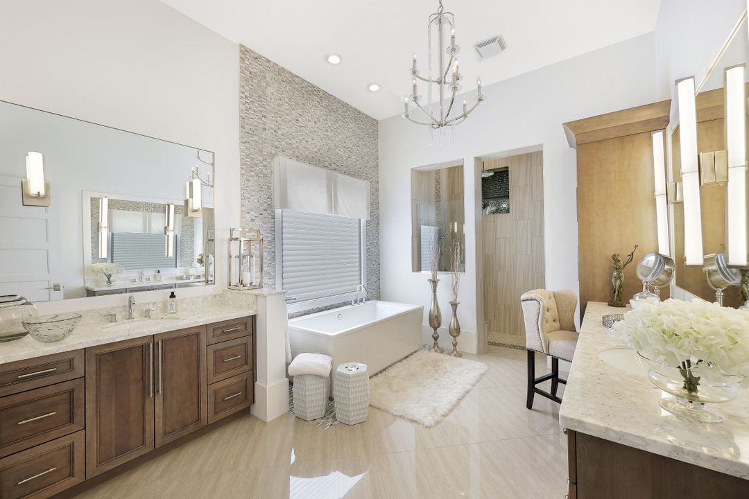 26171 Woodlyn Dr, Bonita Springs, FL 34134