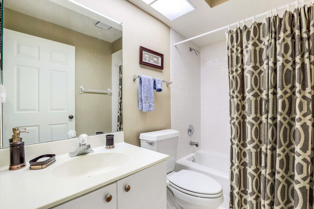 4130 Sawgrass Point Dr #106, Bonita Springs, FL 34134