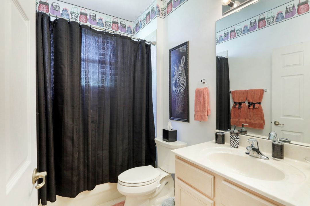 2124 Par Dr, Naples, FL 34120