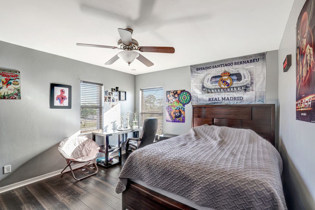 2806 Embers Pkwy W, Cape Coral, FL 33993