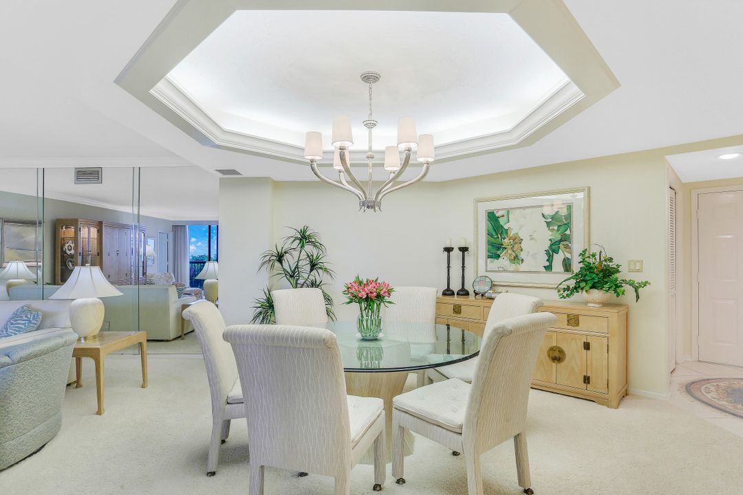 6075 Pelican Bay Blvd #506, Naples, FL 34108