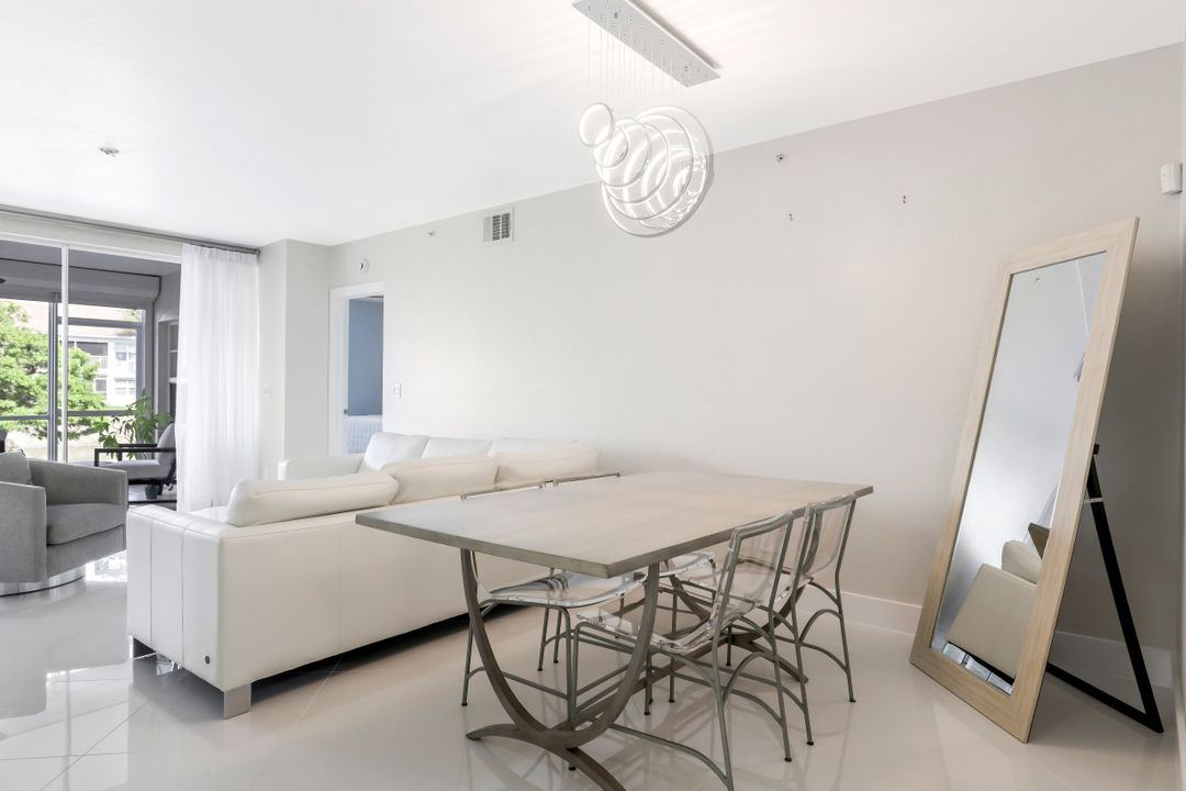 6834 Lantana Bridge Rd #101, Naples, FL 34109