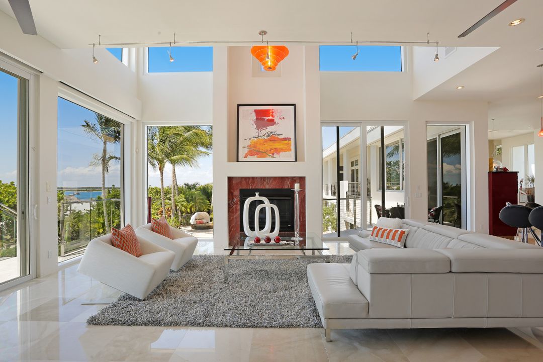 202 S Beach Dr, Marco Island, FL 34145