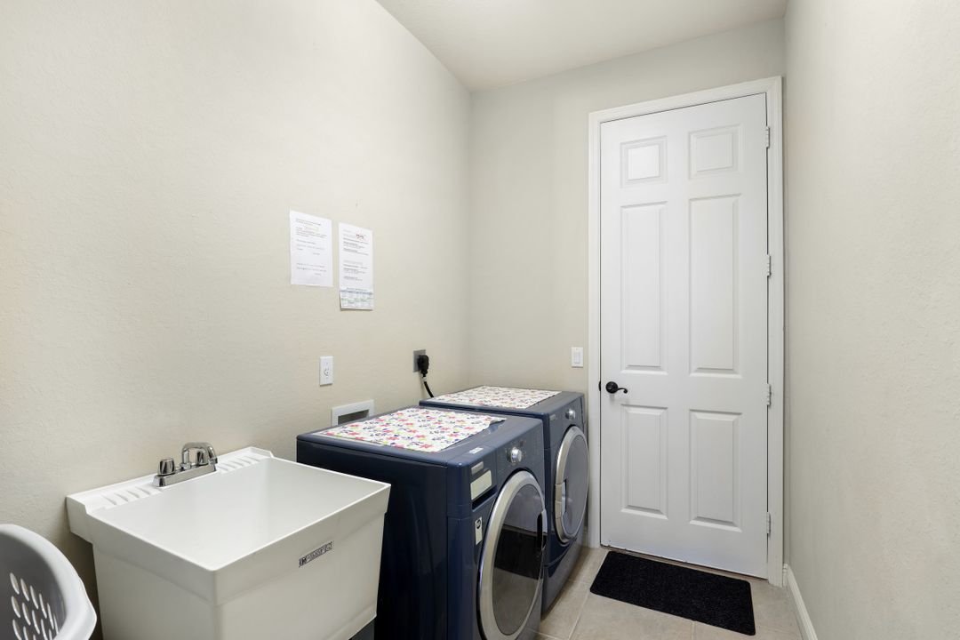 4130 SW 27th Ave, Cape Coral, FL 33914