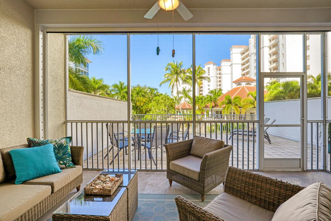 460 Launch Cir #203, Naples, FL 34108