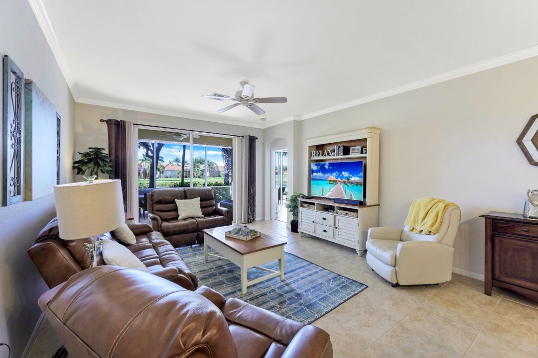 14440 Manchester Dr, Naples, FL 34114