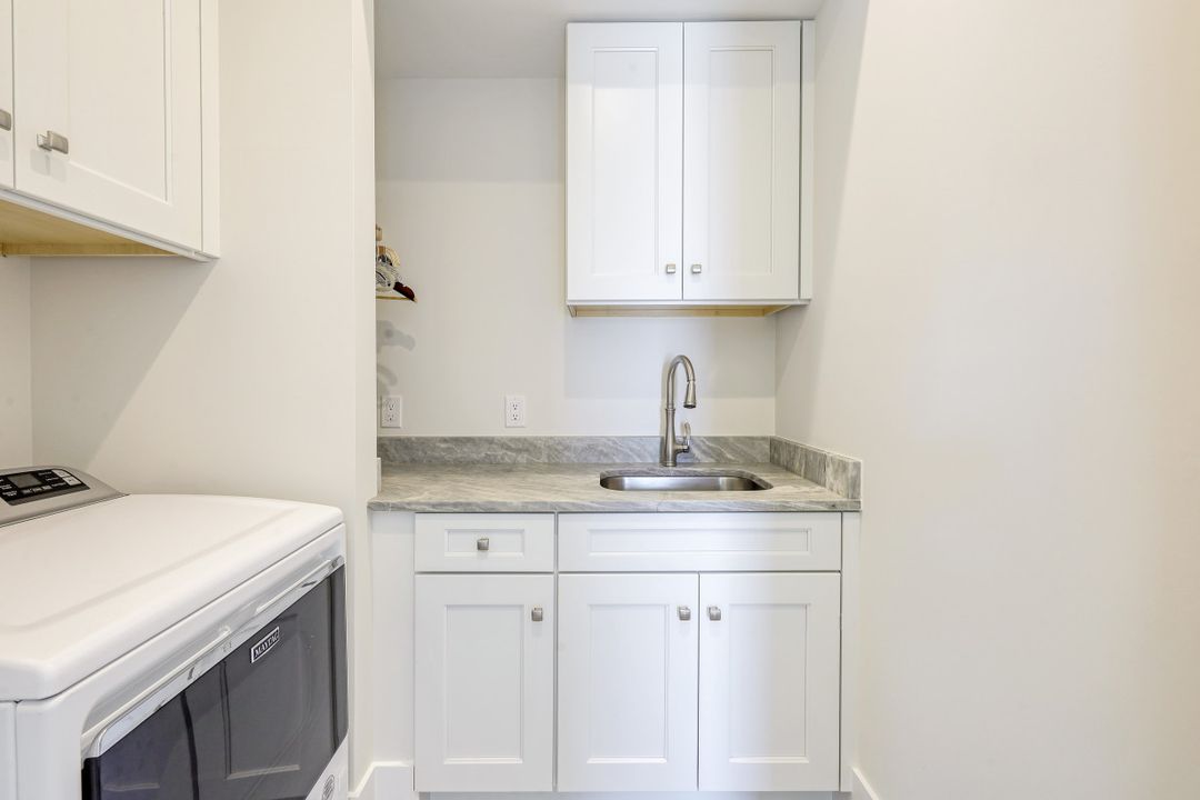 1250 Spanish Ct, Marco Island, FL 34145