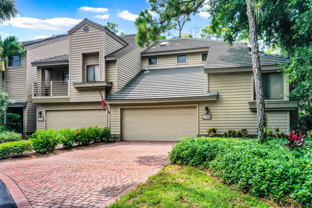 27100 Oakwood Lake Dr, Bonita Springs, FL 34134