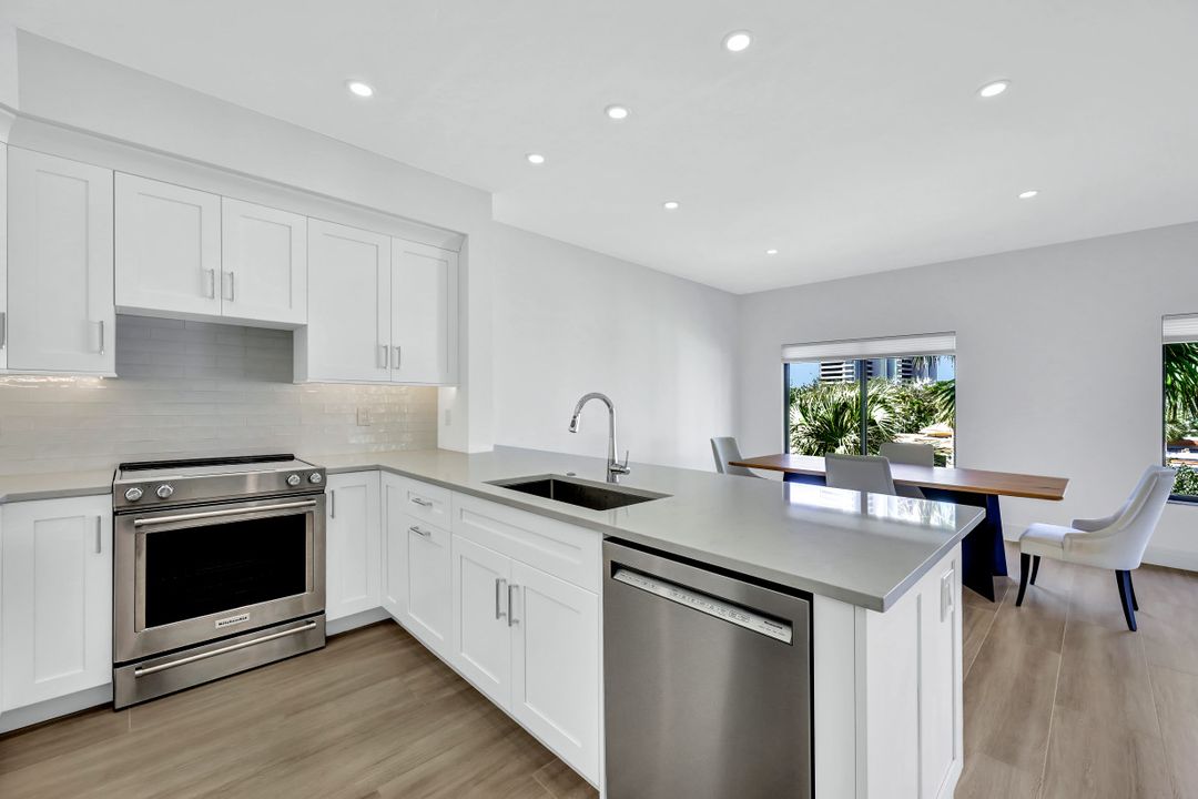 6770 Pelican Bay Blvd #235, Naples, FL 34108