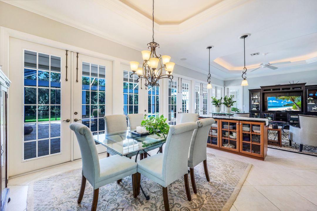 8072 Tiger Lily Dr, Naples, FL 34113