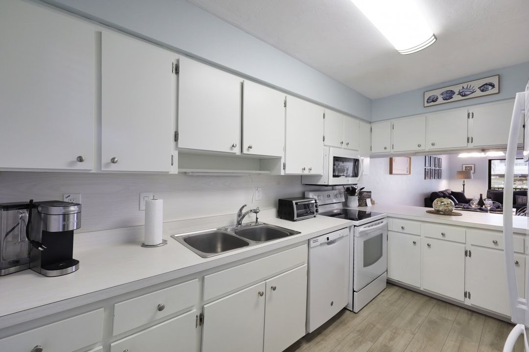 921 S Collier Blvd #105, Marco Island, FL 34145