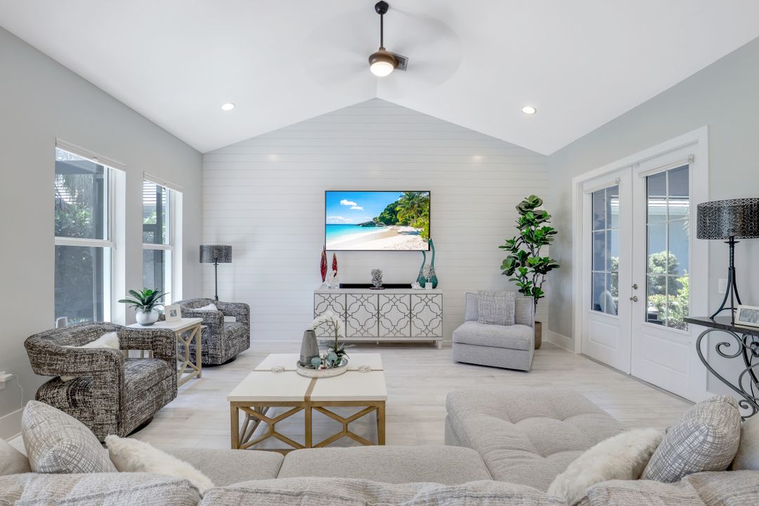 14844 Dockside Ln, Naples, FL 34114