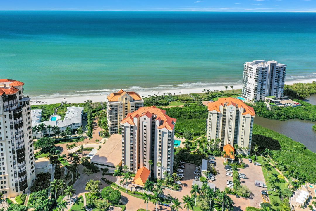40 Seagate Dr #501, Naples, FL 34103