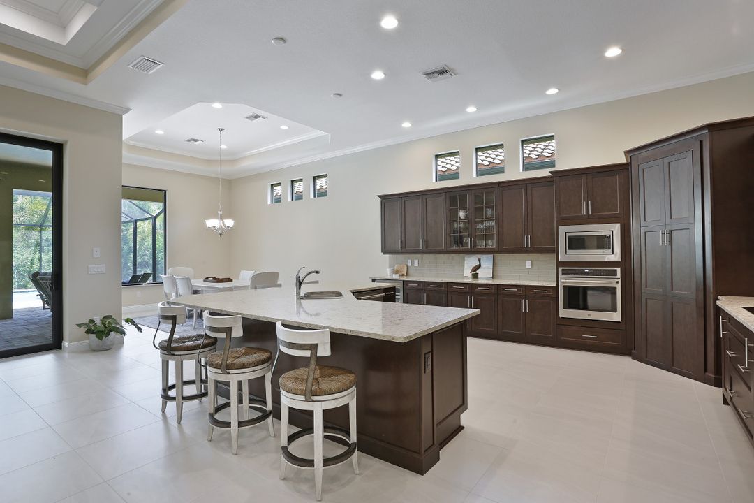 12774 Dundee Ln, Naples, FL 34120